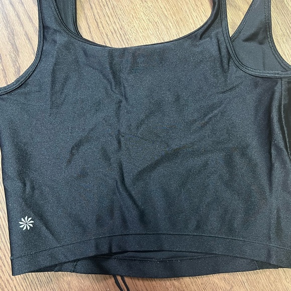 Athleta crop top, gym top, sport bra - Picture 3 of 3